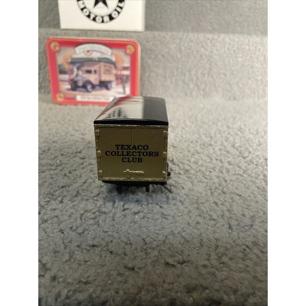 Ertl   Texaco Collectors Club 1930 Delivery‎ Truck